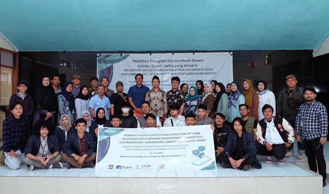 Prodi Desain Grafis FDKV Universitas Widyatama Laksanakan Kegiatan Pengabdian kepada Masyarakat di Desa Karyawangi Kabupaten Bandung Barat